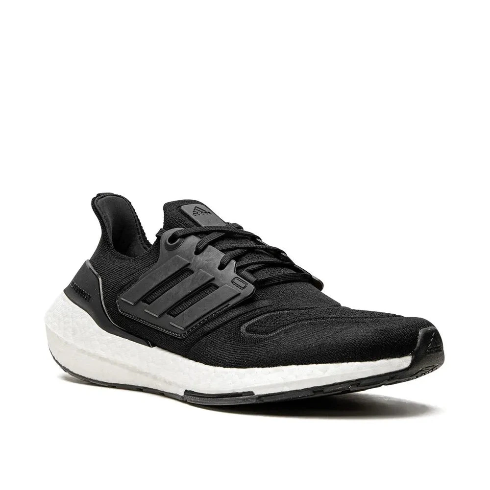 Adidas Ultra Boost 21 – Retour d’Énergie Exceptionnel et Confort Sans Limite