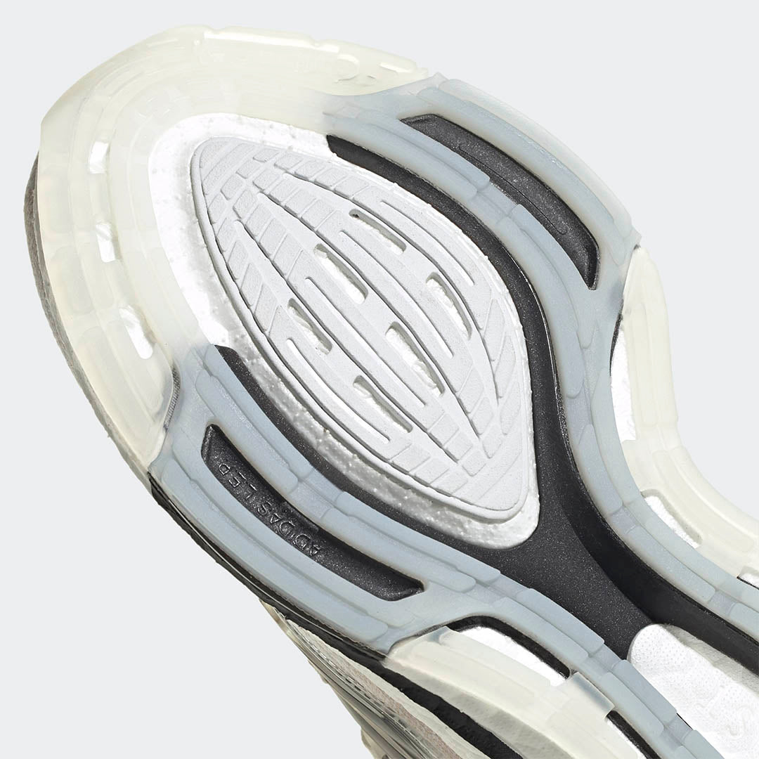 Adidas Ultra Boost 21 – Retour d’Énergie Exceptionnel et Confort Sans Limite
